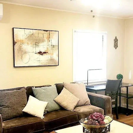 25,Detached Charming House Close To Old Town Pasadena King-Bed! 625